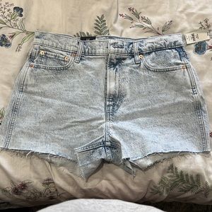 NWT GAP 3" High Rise Cheeky Jean Shorts 30